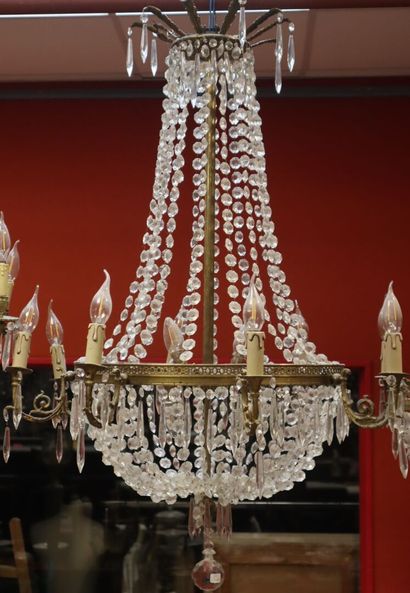 Large brass and gilded metal basket chandelier...