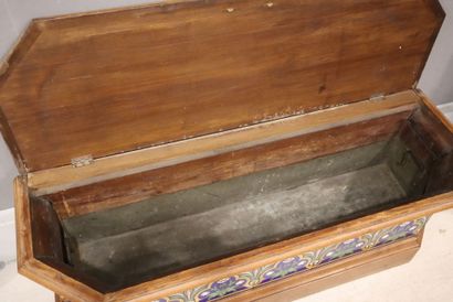 Oak chest bench, decorated with Gien-style...