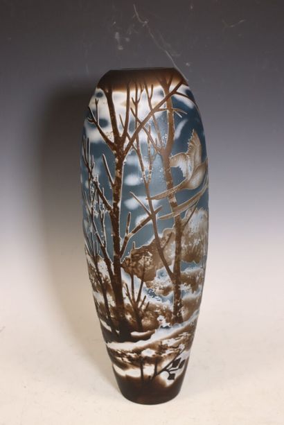 Dans le goût de Gallé
Grand vase en verre...