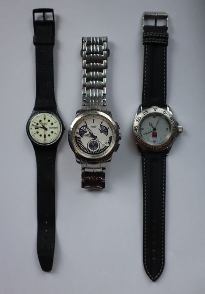Three men's watches 
- Swatch, round steel...