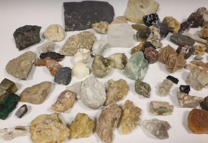 Batch of various geodes
including pyrites,...