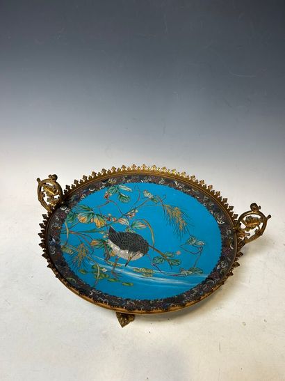 Grande coupe en émail cloisonné polychrome...
