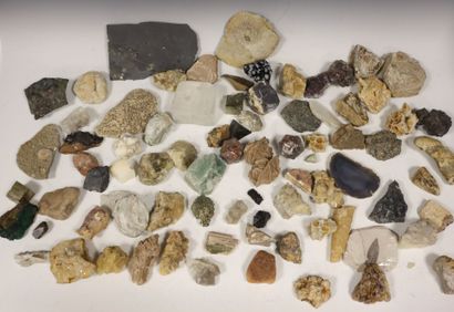 Batch of various geodes
including pyrites,...