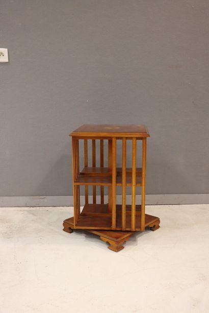 Two-level revolving bookcase in mahogany...