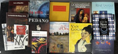 [ART HISTORY] Lot of 13 books and one journal,...