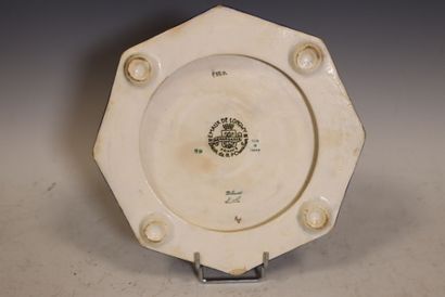 LONGWY
Dessous de plat de forme octogonale...