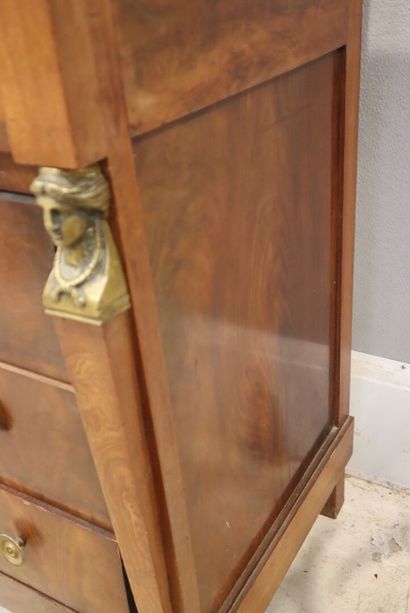 Commode scribane en acajou et placage de...