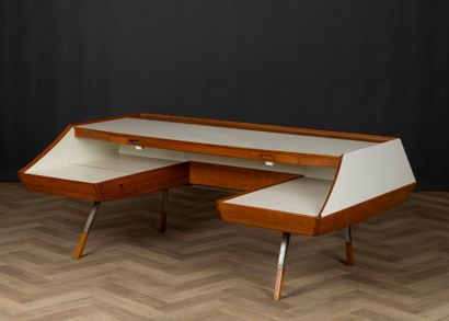 Jacques HAUVILLE (1922)
Large trapezoidal...