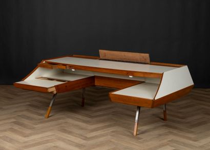 Jacques HAUVILLE (1922)
Large trapezoidal...
