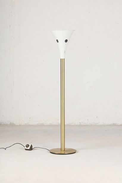 STAFF LEUCHTEN 
Tulip floor lamp in white...