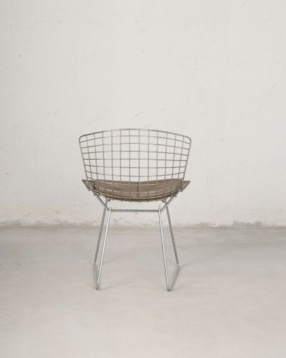 Harry BERTOIA for KNOLL INTERNATIONAL, manufacturer.
