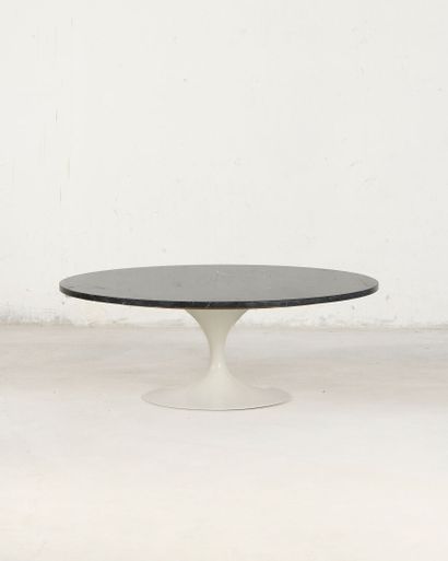 Eero SAARINEN (1910–1961) for KNOLL
Coffee...