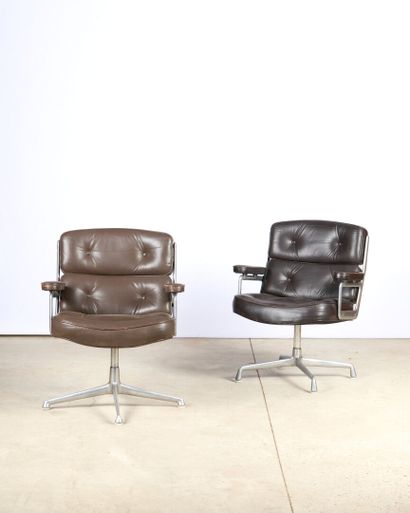 Charles EAMES (1907-1978) and Ray EAMES (1912-1988)...