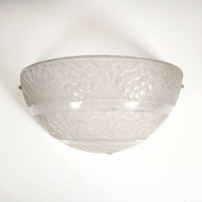 RENE LALIQUE FRANCE. Half-cup wall sconce...