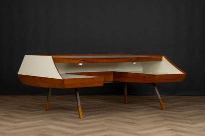 Jacques HAUVILLE (1922)
Large trapezoidal...