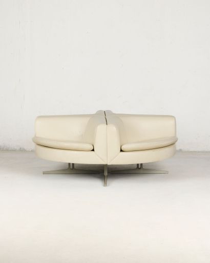 20th-Century Piece
Round bench with four...
