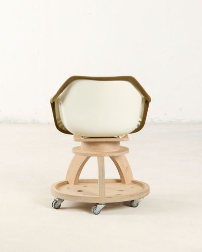 Work of the 20th century
Suite of 6 armchairs...