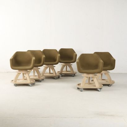 Work of the 20th century
Suite of 6 armchairs...