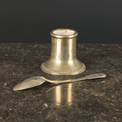 Lot en argent (800‰) - 90,1 g : 
- une monture...