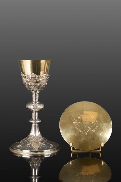 Calice en argent, la coupe en vermeil, décor...