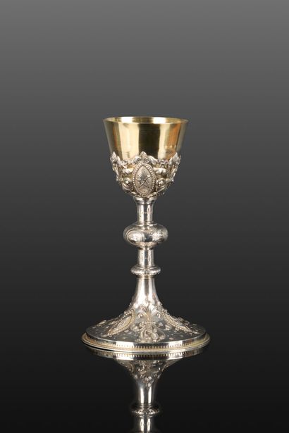 Calice en argent, la coupe en vermeil, décor...