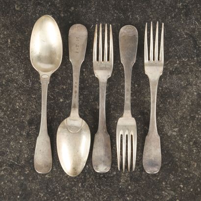 2 cuillers et 3 fourchettes en argent, modèle...