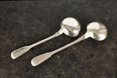 2 louches en argent à filets:
- 1809-1819....