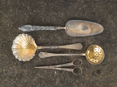 3 pièces de service en argent ou montée en...