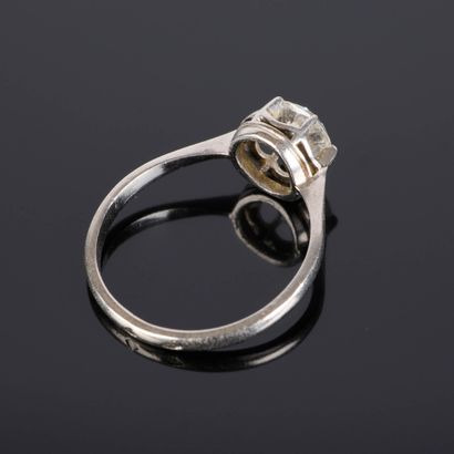 Solitaire ring in platinum set with an old-cut...