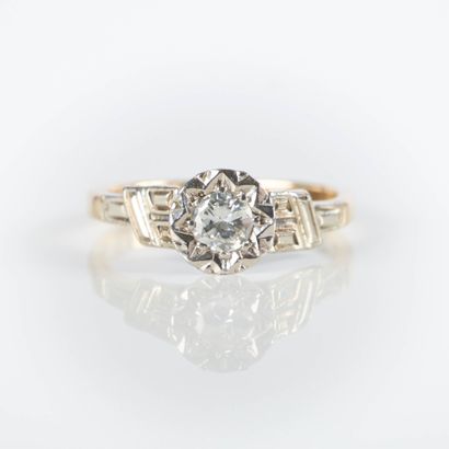 Solitaire ring in white gold set with a diamond...