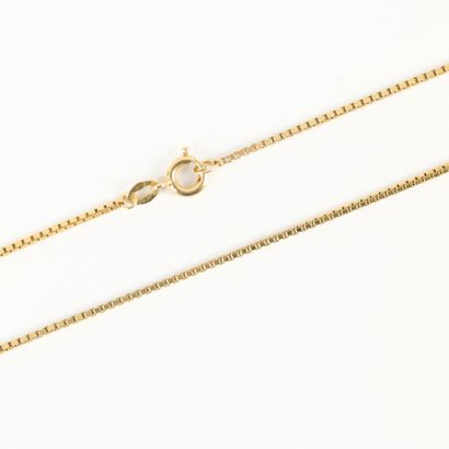 Gold chain (750‰) Venetian link. Length:...