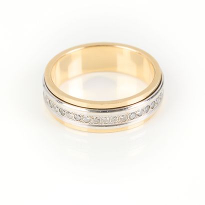 Double mobile ring in two-tone gold set with...
