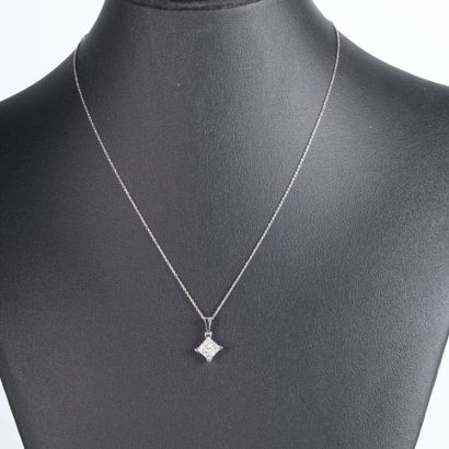 White gold pendant with square motif set...