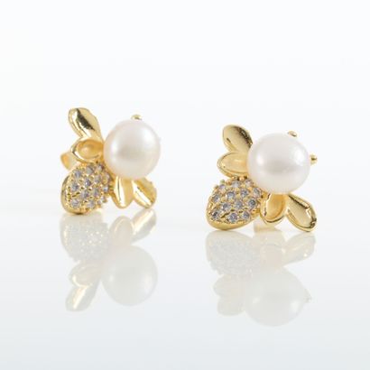Pair of gilded metal, bee-shaped ear studs...