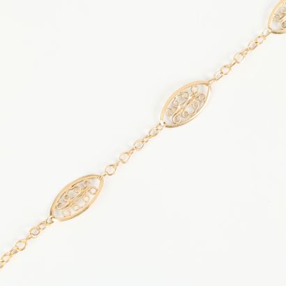 Gold bracelet, round mesh interspersed with...