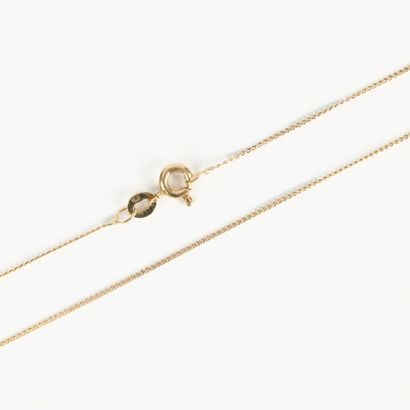 Curb chain in gold. Length 48 cm. 1.40 g...