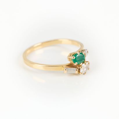 toi et moi (750‰) gold ring, set with an...
