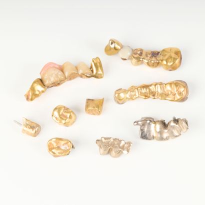 . Dental gold scrap. 51.84 g gross