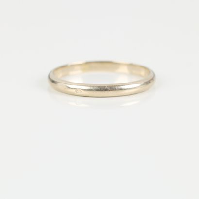 White gold wedding band. TDD 57-58. 2,04...