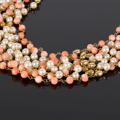 Important 7-row necklace of coral pearls,...