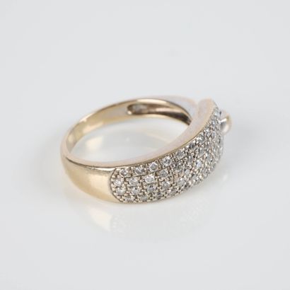 Guy LAROCHE. Ring in two-tone gold (750‰),...