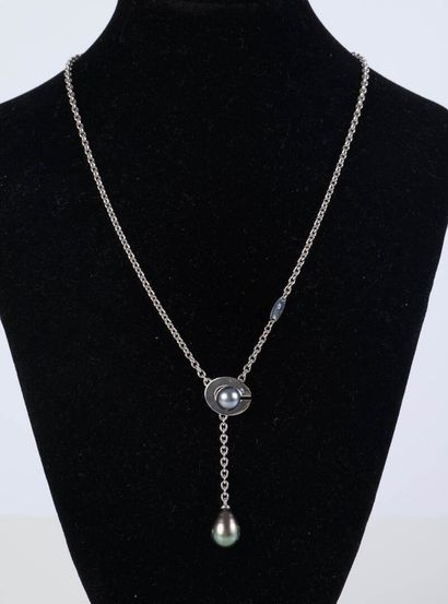 TORRENTE. White gold necklace featuring a...