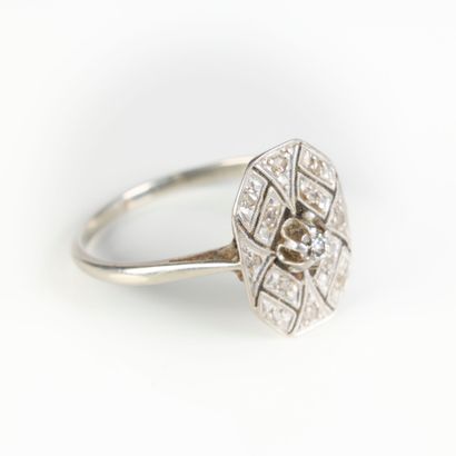 White gold and platinum ring set with small...