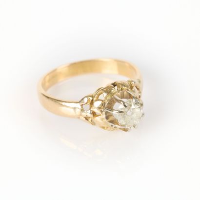 Gold ring (750‰) with a claw-set old-cut...