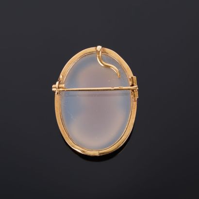 Rose gold pendant brooch set with a cameo...