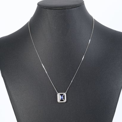 Necklace in white gold (750‰), adorned with...