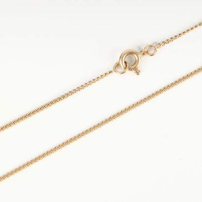 Gold chain.
Length: 52 cm
Weight : 3 gr