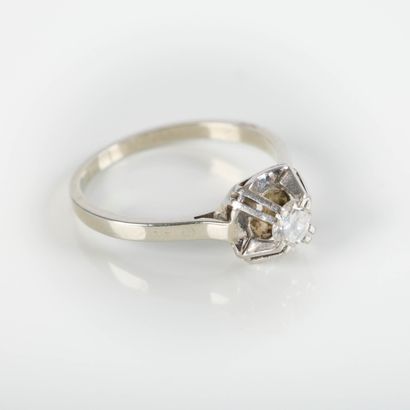 Solitaire ring in white gold set with a brilliant-cut...