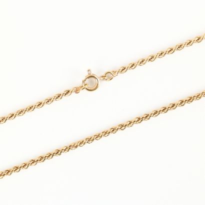 Gold chain (750‰) twisted link. Length 65...