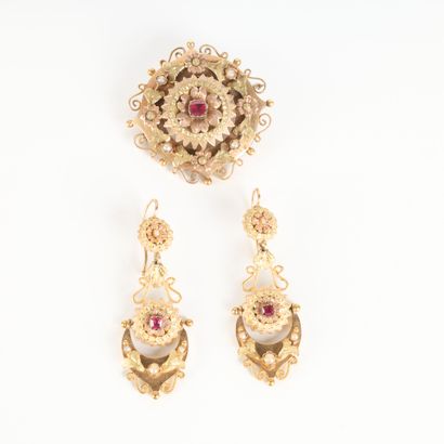 Openwork and engraved two-tone gold set with...